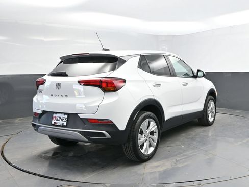 Used 2025 Buick Encore GX Preferred AWD/4WD image 9