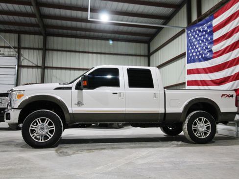 Used 2016 Ford F350 Lariat w/ Lariat Ultimate Package image 5