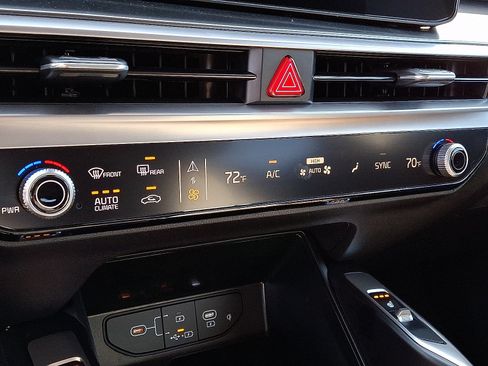 New 2026 Kia Sorento S AWD/4WD image 11