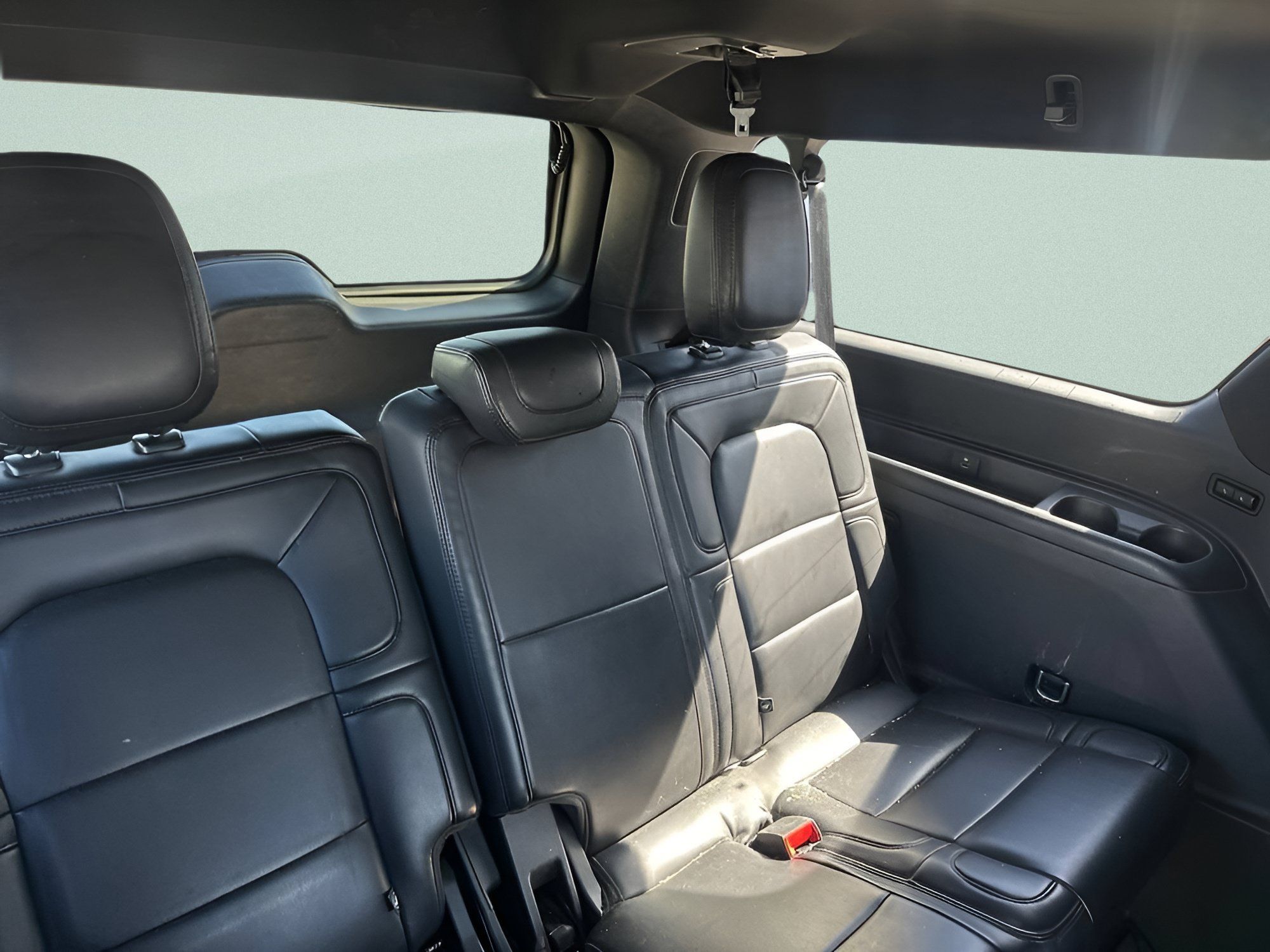 Used 2020 Lincoln Navigator L Reserve w/ Luxury Package AWD/4WD image 15