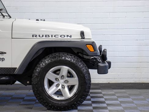 Used 2004 Jeep Wrangler Rubicon w/ Dual Top Group AWD/4WD image 10