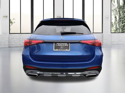 Certified 2023 Mercedes-Benz GLC 300 image 4