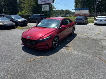 Used 2023 Hyundai Elantra SEL w/ Convenience Package
