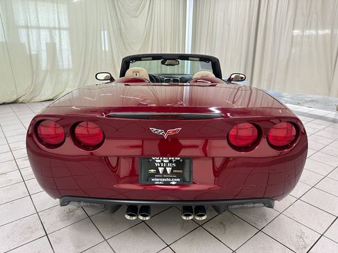 Used 2007 Chevrolet Corvette Convertible w/ Preferred Equipment Group RWD image 13