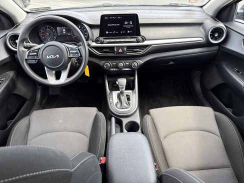 Certified 2024 Kia Forte LXS w/ LXS Technology Package FWD image 14