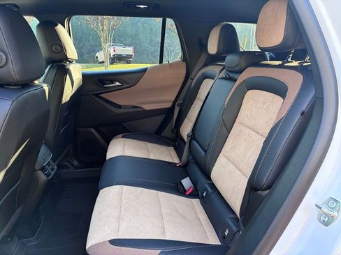 New 2026 Chevrolet Equinox ACTIV w/ Convenience Package III FWD image 13