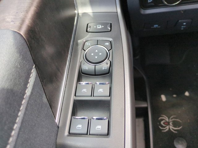 New 2026 Ford F250 Lariat w/ Black Appearance Package AWD/4WD image 24