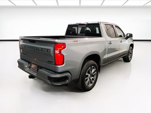 Used 2025 Chevrolet Silverado 1500 RST w/ Convenience Package II AWD/4WD image 4