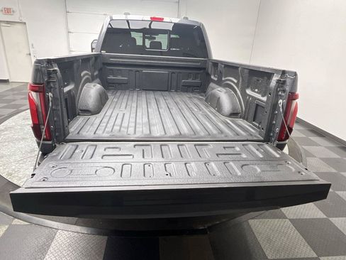 Used 2025 Ford F150 Lariat AWD/4WD image 31