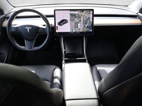 Used 2018 Tesla Model 3 Long Range RWD image 22