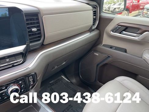 Used 2024 GMC Sierra 1500 SLT w/ SLT Premium Plus Package AWD/4WD image 28