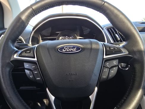 Used 2018 Ford Edge SEL w/ Equipment Group 201A FWD image 21