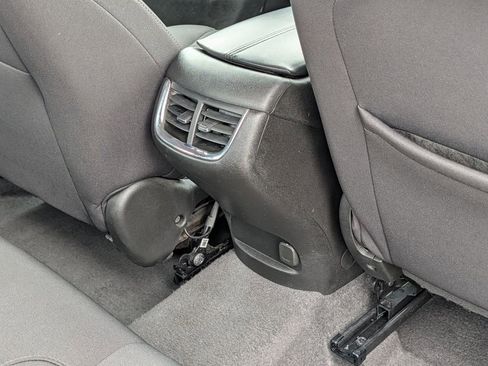 Used 2025 Chevrolet Malibu LT image 29