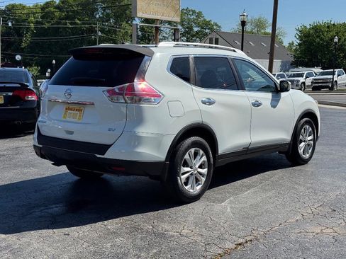 Used 2016 Nissan Rogue SV FWD image 6