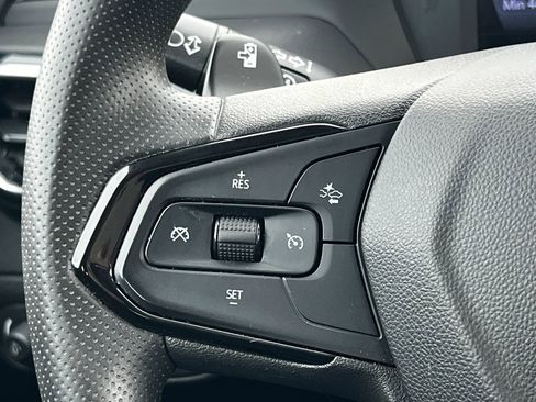 Used 2023 Chevrolet Bolt EUV LT image 22