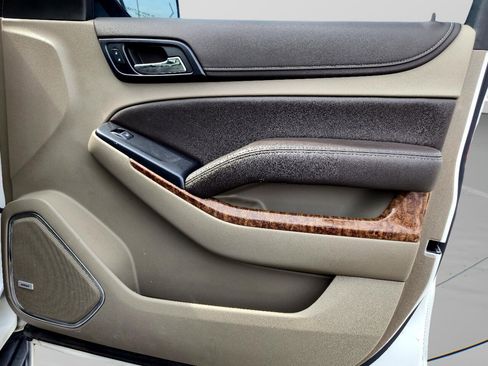 Used 2019 Chevrolet Suburban Premier image 73