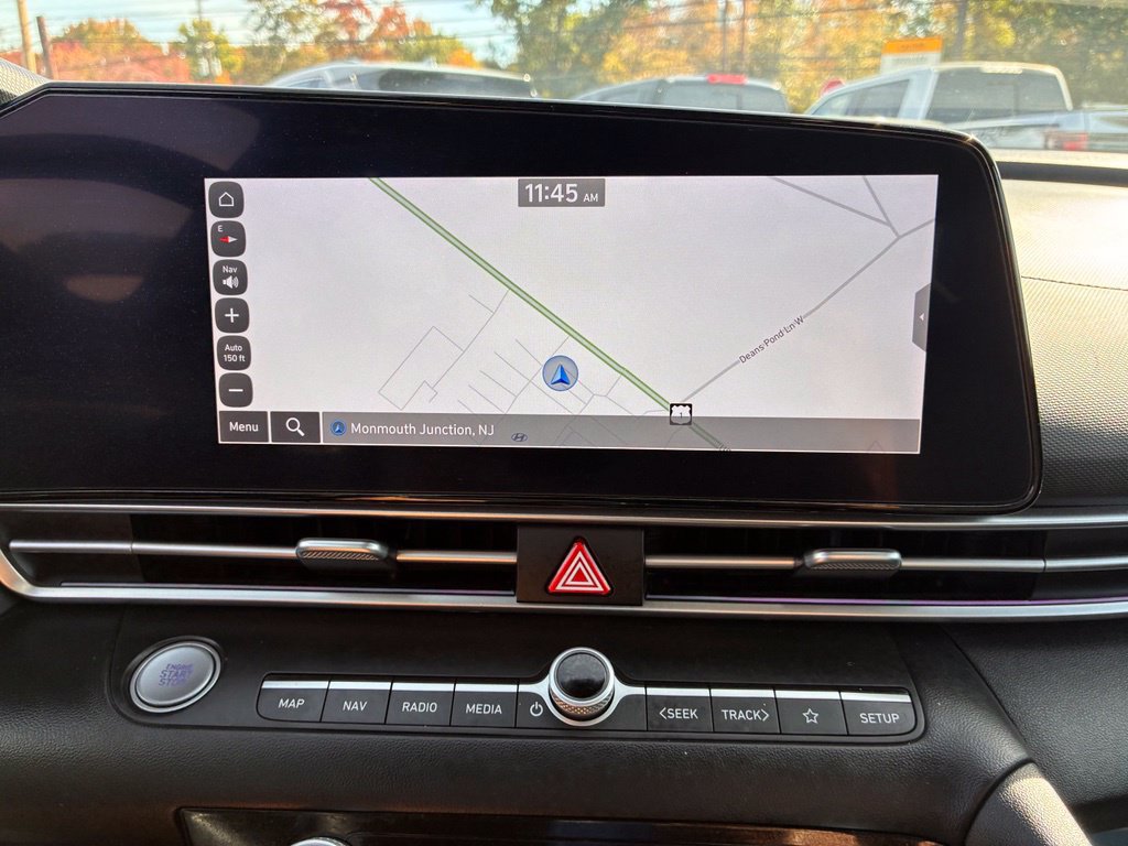 Used 2024 Hyundai Elantra SEL FWD image 32