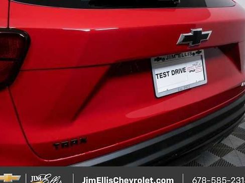 New 2026 Chevrolet Trax RS w/ Sunroof Package image 32