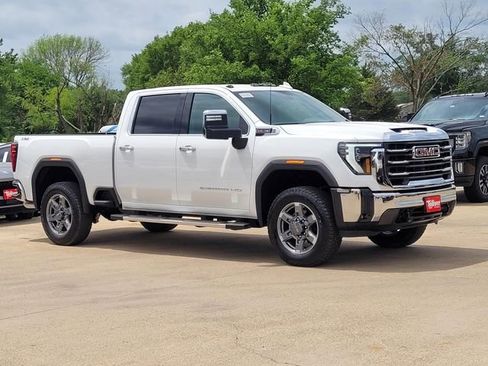 New 2026 GMC Sierra 2500 SLT AWD/4WD image 2