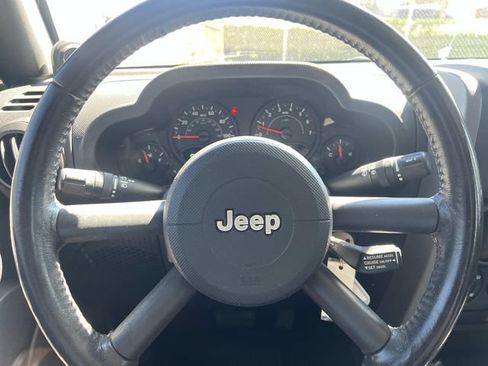 Used 2008 Jeep Wrangler Unlimited X AWD/4WD image 19