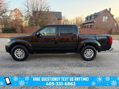 Used 2019 Nissan Frontier SV image 9