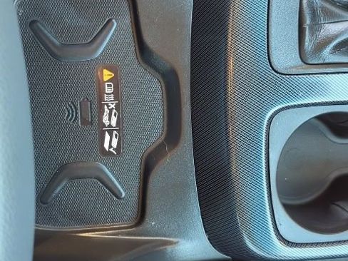 Used 2020 Chevrolet Colorado Z71 image 10