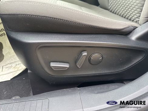 Used 2020 Ford Escape SE AWD/4WD image 17