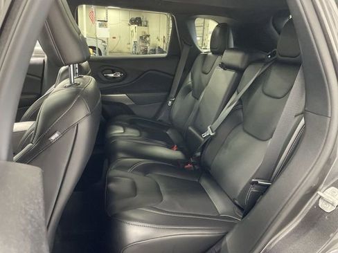 Used 2021 Jeep Cherokee Latitude Lux 80th Anniv w/ Quick Order Package 26U 80TH AWD/4WD image 23