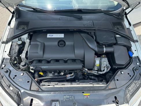 Used 2012 Volvo XC70 T6 AWD/4WD image 34
