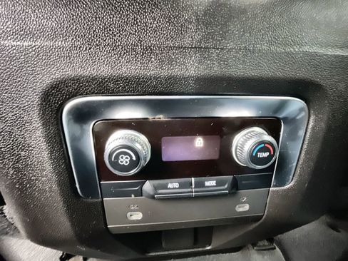 Used 2021 GMC Yukon SLT image 21