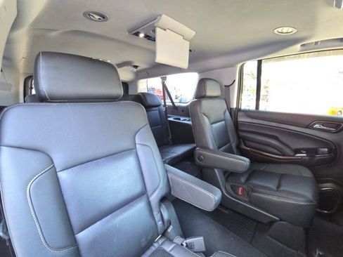 Used 2020 GMC Yukon XL SLT w/ Open Road Package image 17