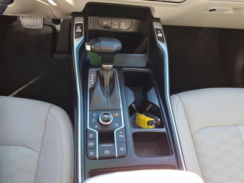 Certified 2025 Kia Sorento S w/ Panoramic Sunroof Package image 18