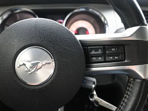 Used 2011 Ford Mustang Premium w/ 201A Rapid Spec Order Code RWD image 23
