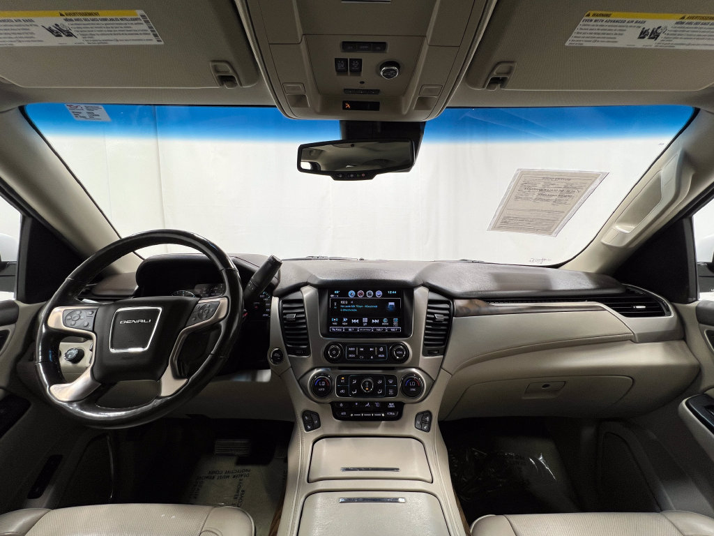 Used 2018 GMC Yukon Denali AWD/4WD image 21