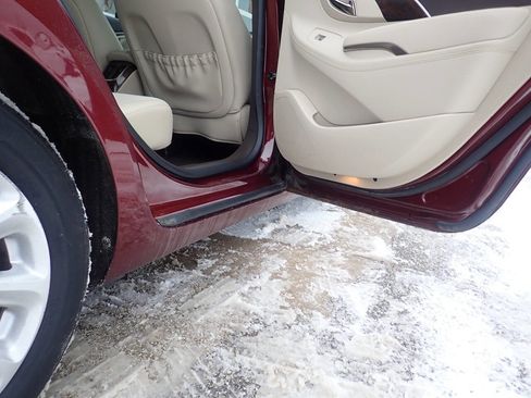 Used 2015 Buick LaCrosse image 30