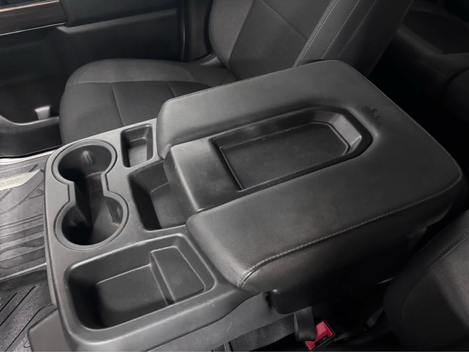 Used 2022 Chevrolet Silverado 1500 LT w/ Safety Package AWD/4WD image 24