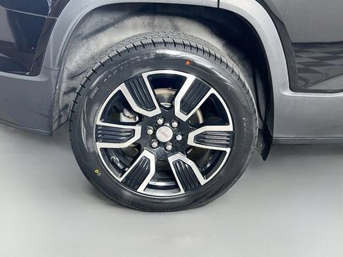 Used 2019 GMC Acadia SLT w/ Black Edition AWD/4WD image 39