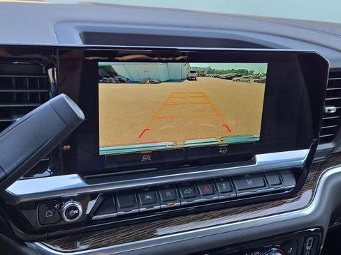 New 2026 GMC Sierra 1500 SLE image 25