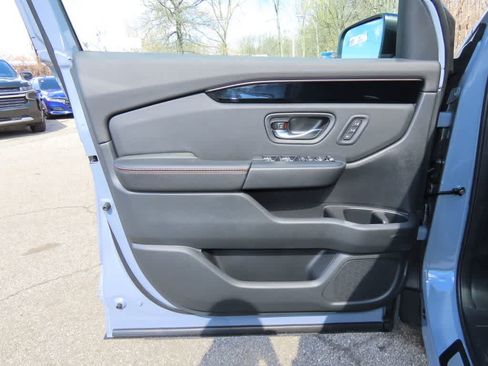 New 2026 Honda Pilot TrailSport image 19