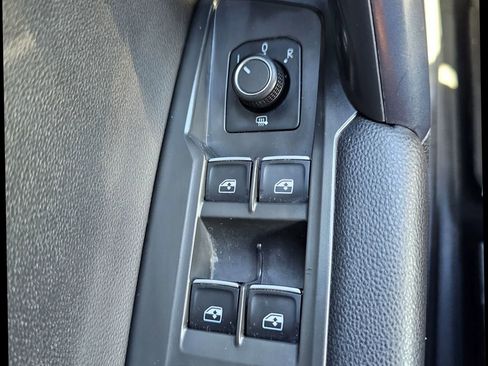 Used 2021 Volkswagen Tiguan SE R-Line image 20