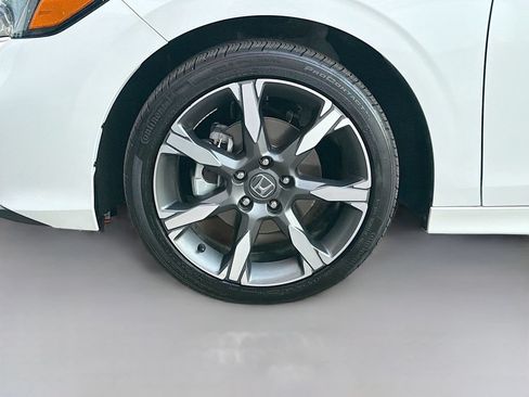 Used 2025 Honda Civic Sport image 32
