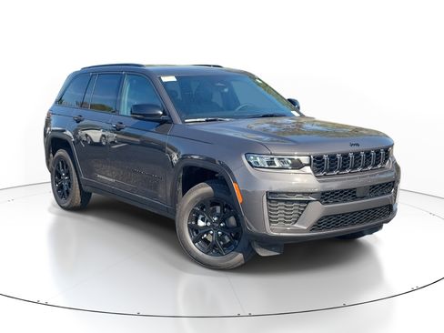 New 2026 Jeep Grand Cherokee Altitude image 1