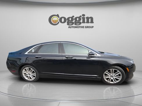 Used 2016 Lincoln MKZ w/ Equipment Group 300A Reserve image 18