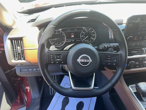 Used 2022 Nissan Pathfinder Platinum w/ Cargo Package AWD/4WD image 13