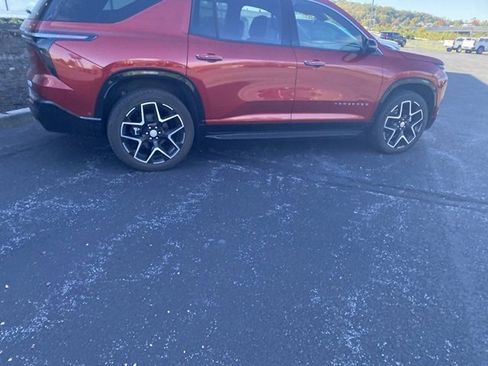 Certified 2025 Chevrolet Traverse High Country w/ LPO, Floor Liner Package image 14