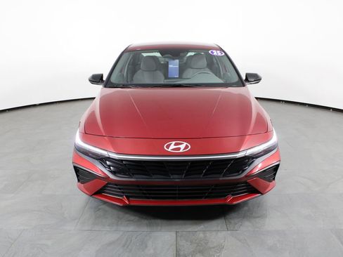 Certified 2025 Hyundai Elantra Sport image 14