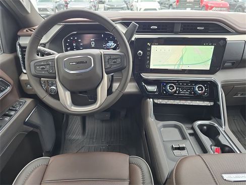 New 2025 GMC Sierra 2500 Denali w/ Denali Reserve Package image 14