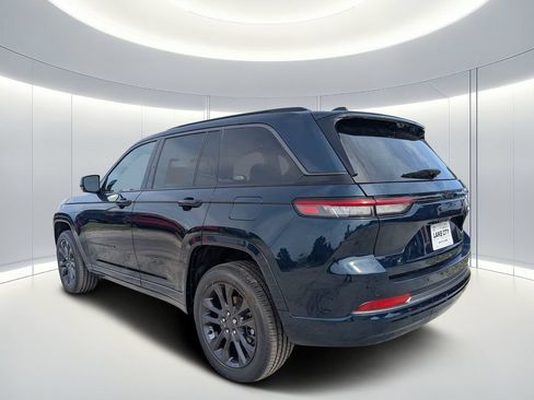 New 2026 Jeep Grand Cherokee Limited AWD/4WD image 6