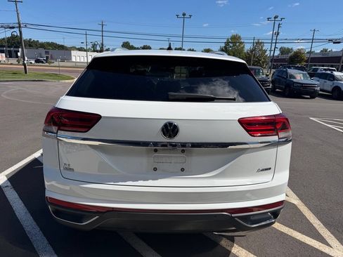 Used 2023 Volkswagen Atlas Cross Sport SE w/ Panoramic Sunroof Package AWD/4WD image 10