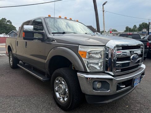 Used 2012 Ford F250 XLT w/ XLT Premium Pkg AWD/4WD image 8